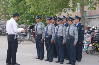 襄陽保安公司員工日常?。。?>
                                </a>
                            </div>
                            <div   id=