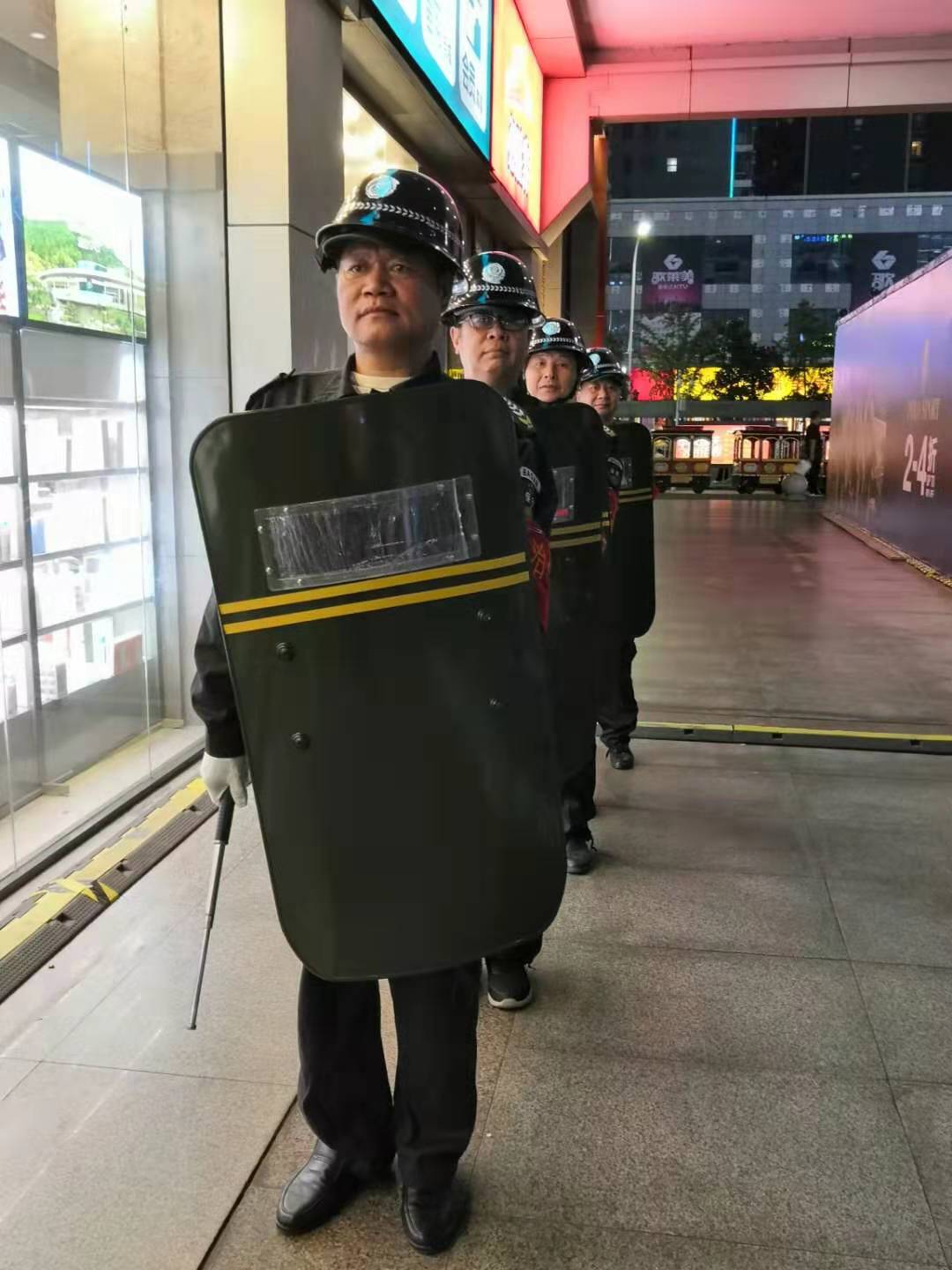 襄陽(yáng)戎安今天給大家介紹下保安員的11點(diǎn)工作職責(zé)！